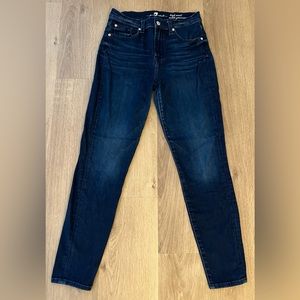 7 FOR ALL MANKIND
Gwenevere High-Waist Ankle Skinny Jeans Size 29